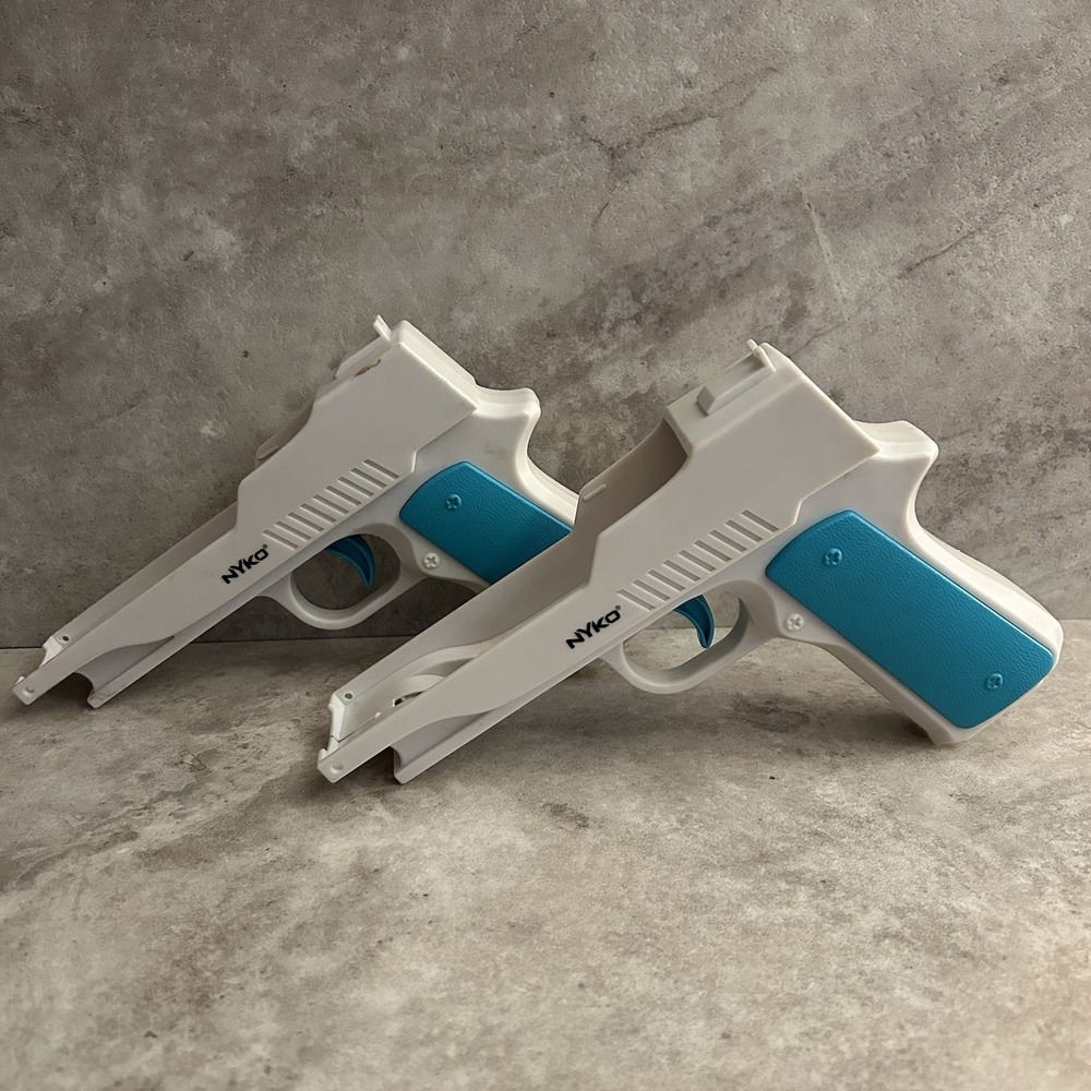 Nyko Perfect Shot Gun Controller White Blue Orange for Nintendo Wii Remote Pair - Picture 3 of 3